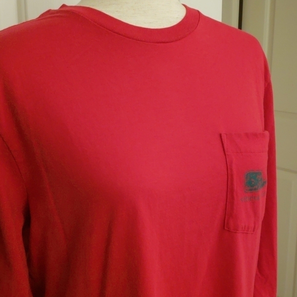 Vineyard Vines Red Christmas T-Shirt - Picture 4 of 9